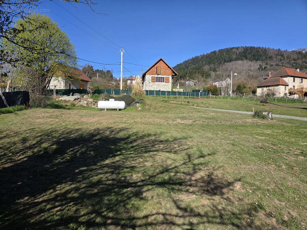 Terrain à SAINT-MARTIN-D&#039;URIAGE