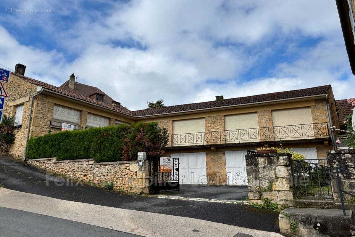 Maison à SARLAT-LA-CANEDA