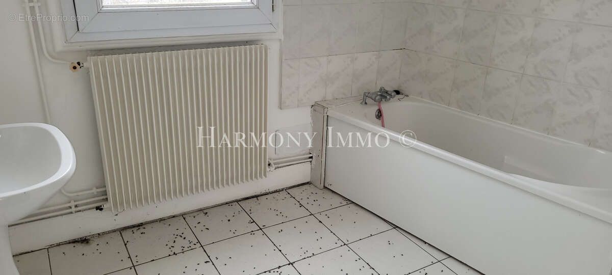 Appartement à SAINT-AMAND-MONTROND