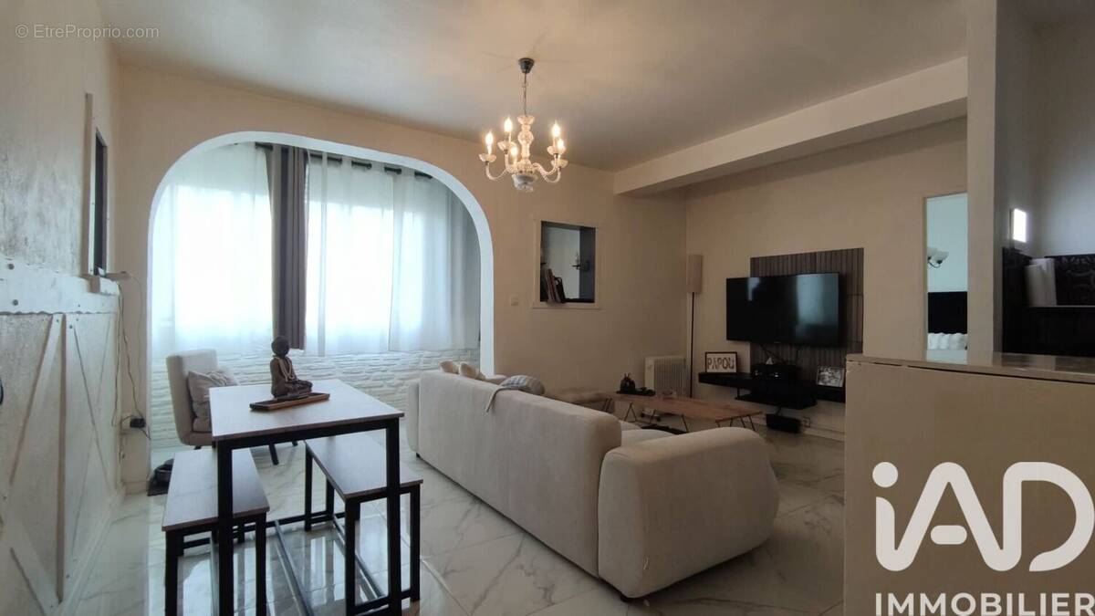 Photo 1 - Appartement à MARSEILLE-13E