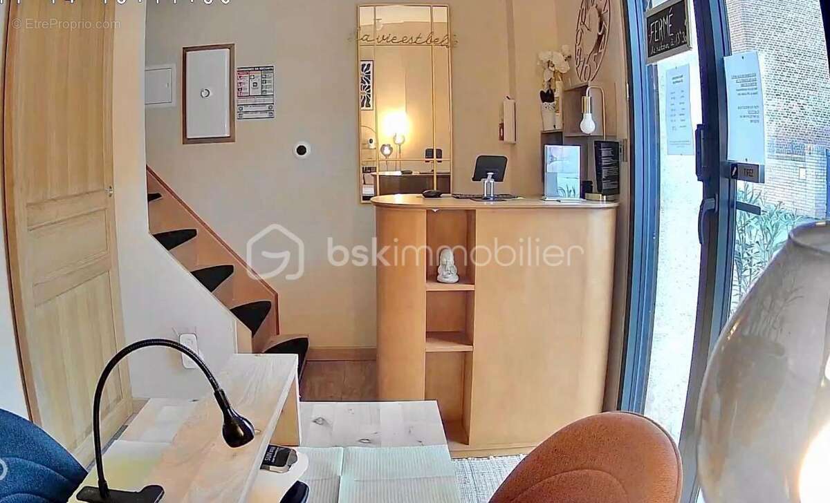 Commerce à FRESNES-LES-MONTAUBAN