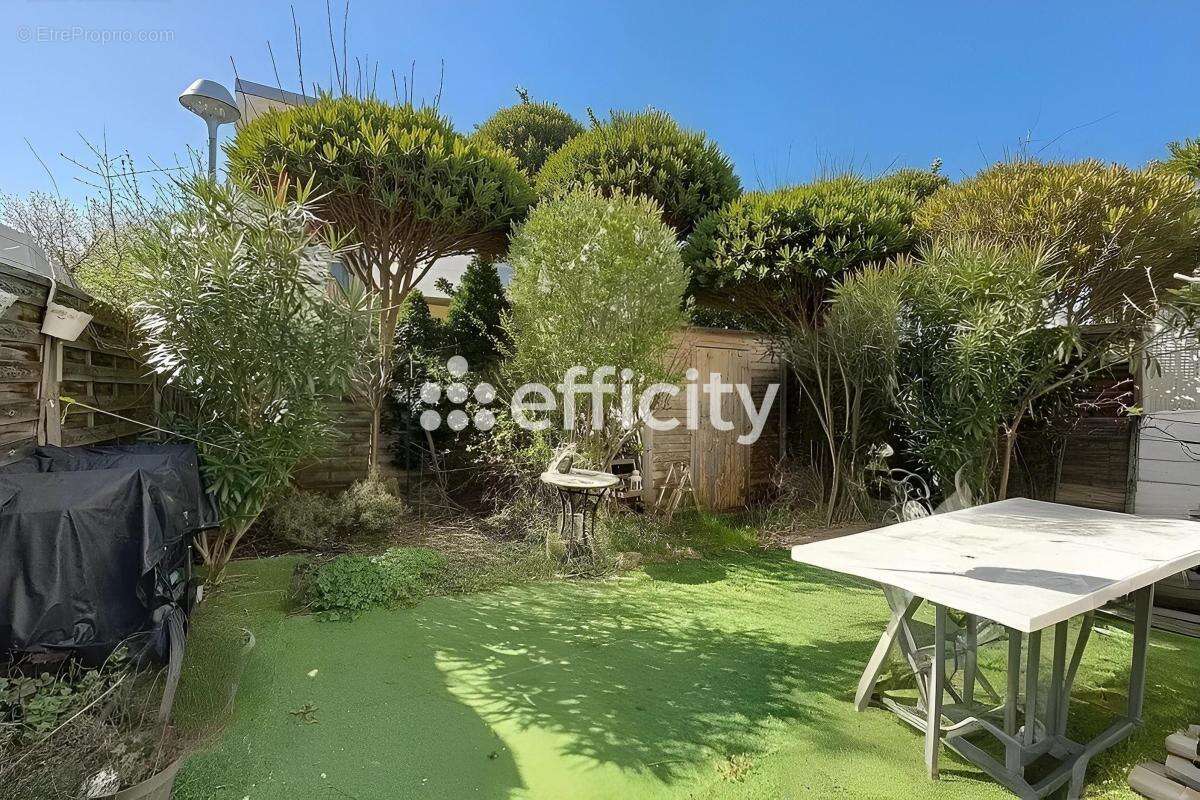 Appartement à SAINT-DENIS