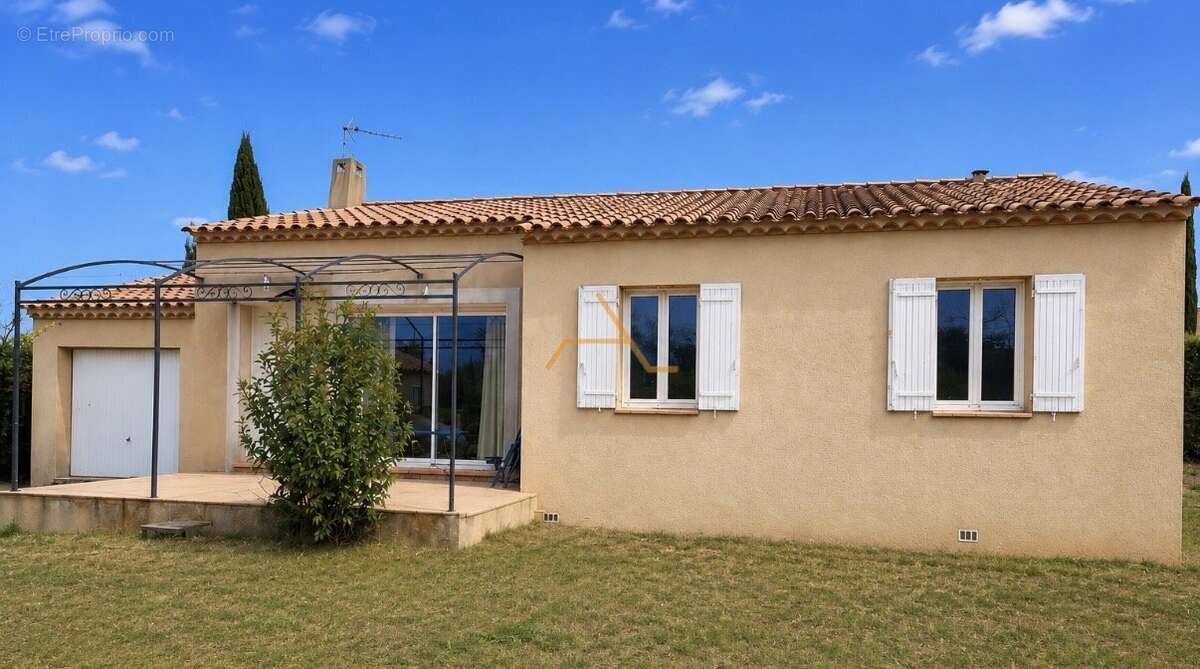 Maison à VALREAS