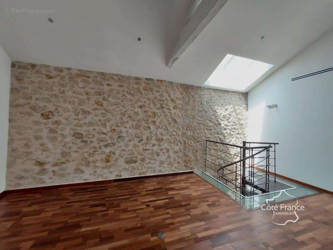 Maison de ville en pierres   Charme, cachet et cour privée - photo 6