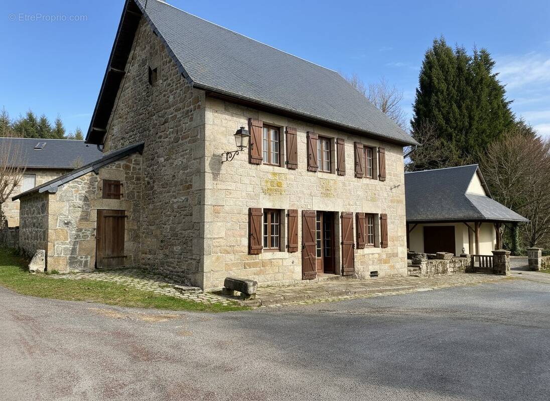 Maison à VIAM