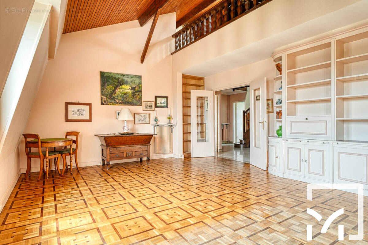 Appartement à VERSAILLES