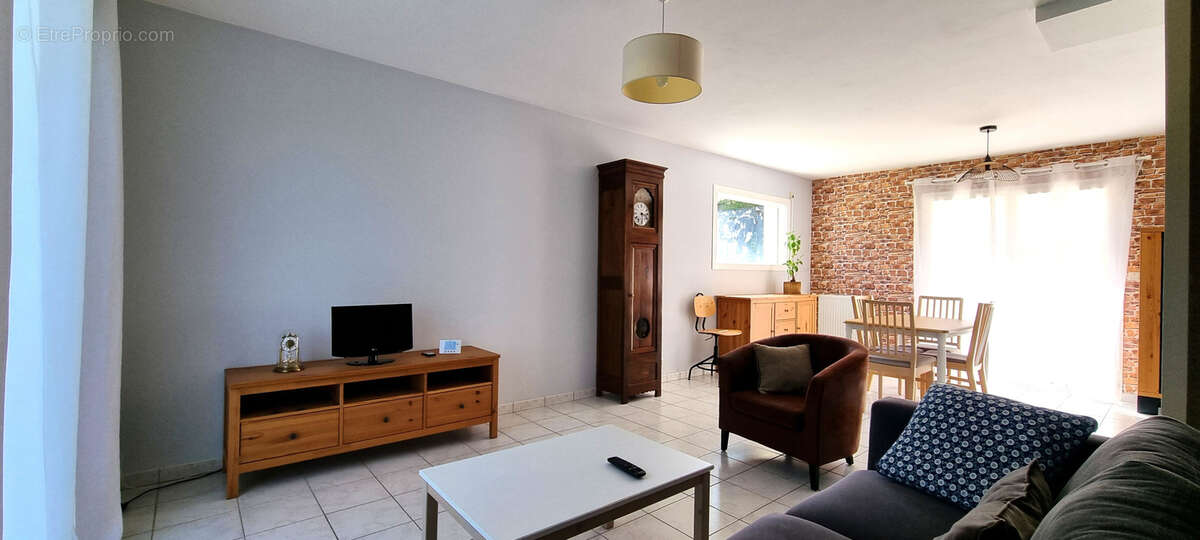 Belle maison de type 6 pièces proche du centre-bourg - photo 2
