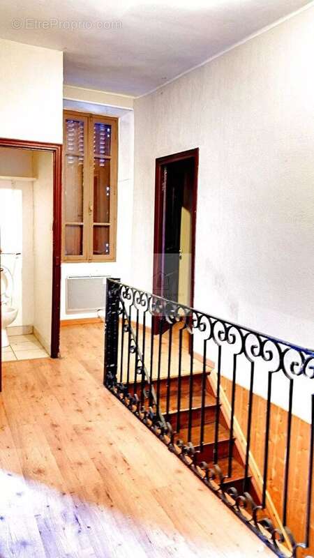 Appartement à LE COLLET-DE-DEZE