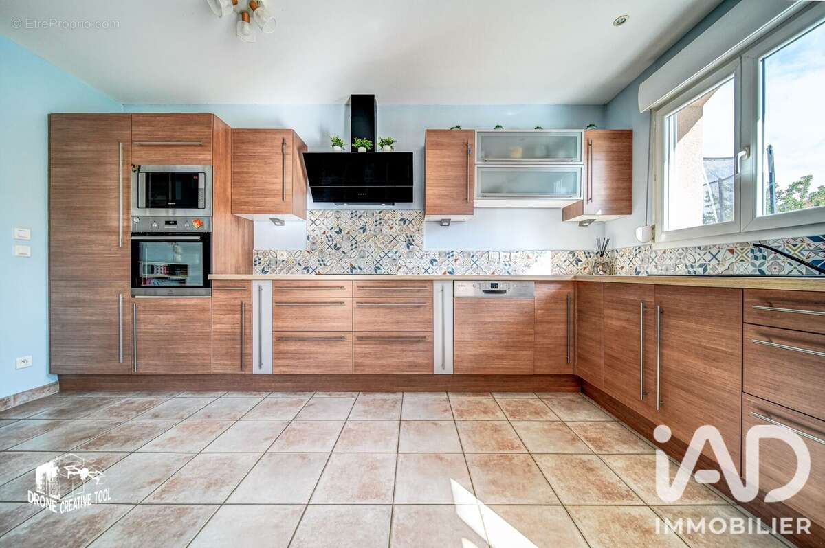 Maison 106 m² à Audun-Le-Roman  - photo 4