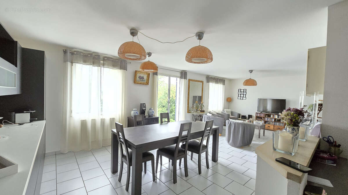 Maison 7 pieces - 5 chambres dont 2 de plain pied - terrain de 730m2 - photo 3