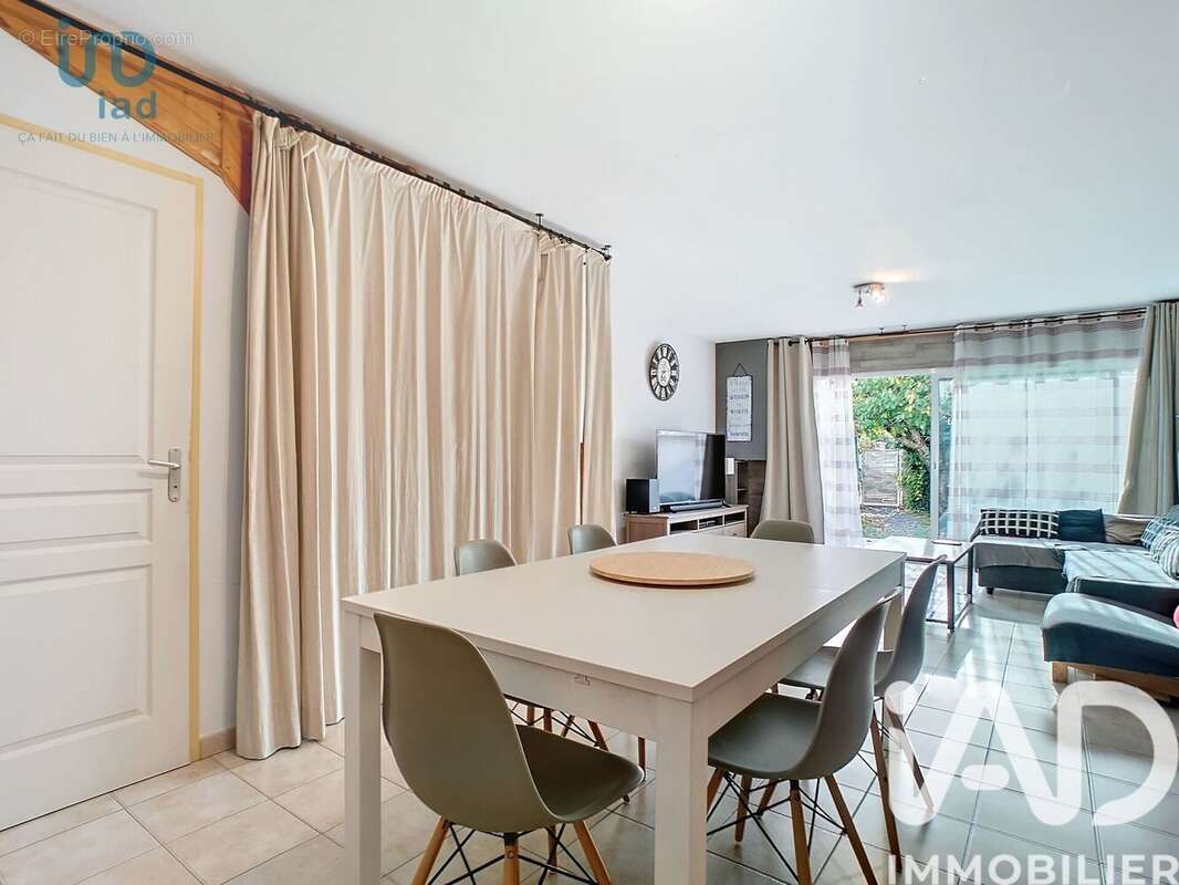 Photo 2 - Maison à ANGOULINS