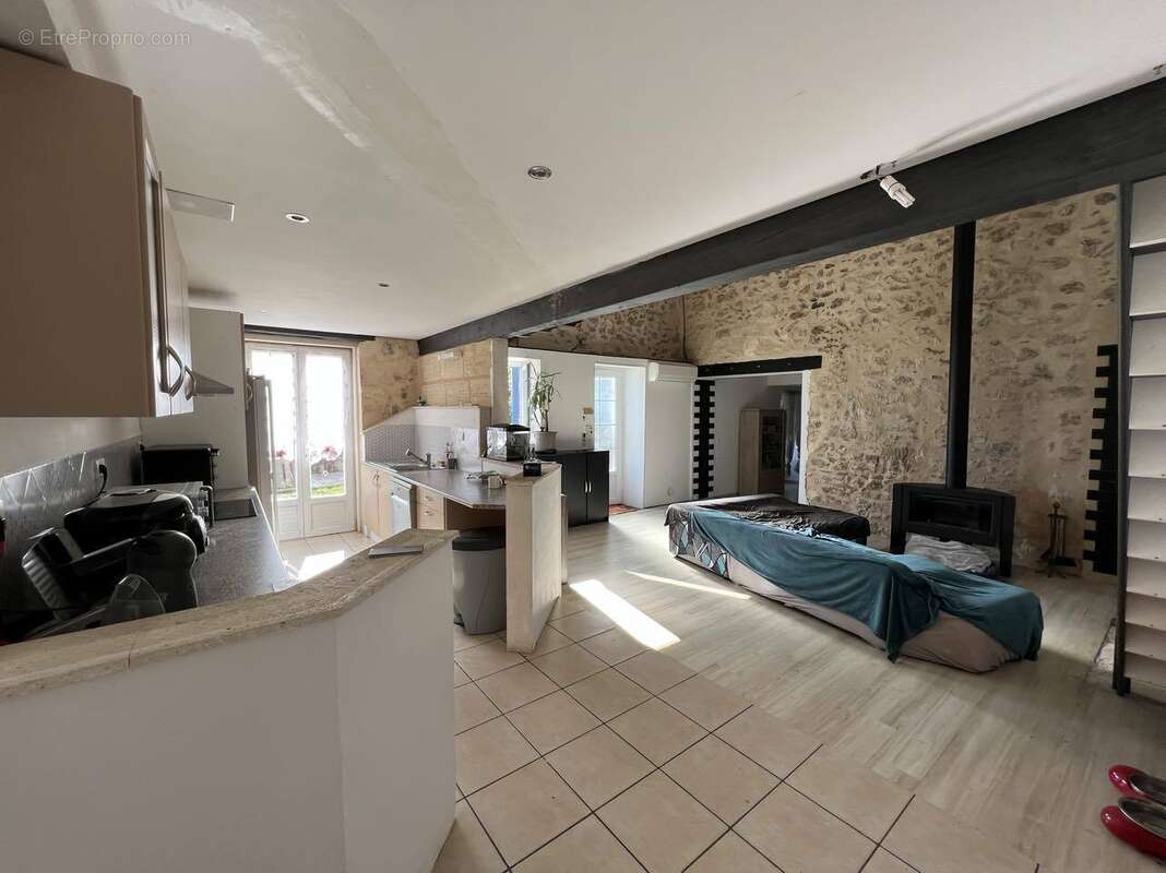 Photo 6 - Maison à PUJOLS-SUR-CIRON