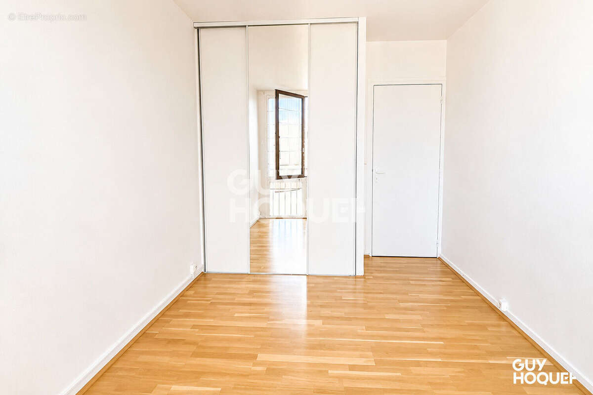 Appartement traversant de 85 m² + balcon - photo 13