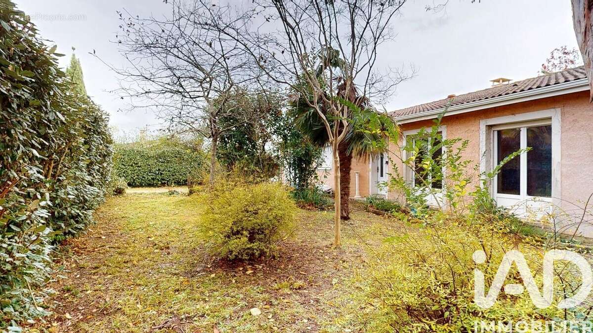 Photo 2 - Maison à POUILLON