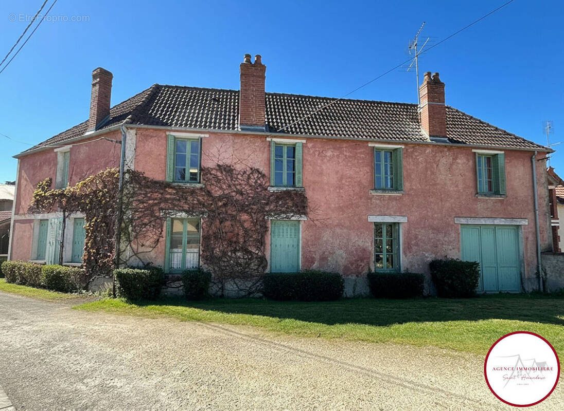 Maison à CHARENTON-DU-CHER