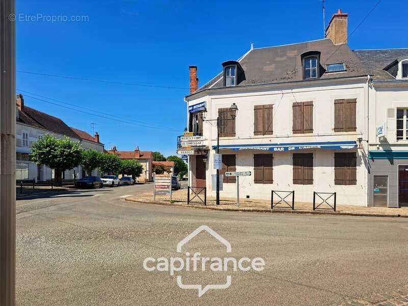 Ancien bar-restaurant avec logement – Fort potentiel au cœur de Châteaumeillant - photo 52