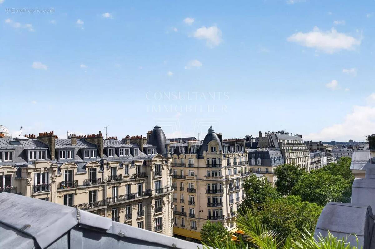 Appartement à PARIS-7E