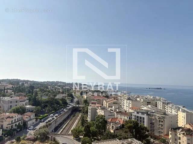 Appartement à SAINT-RAPHAEL