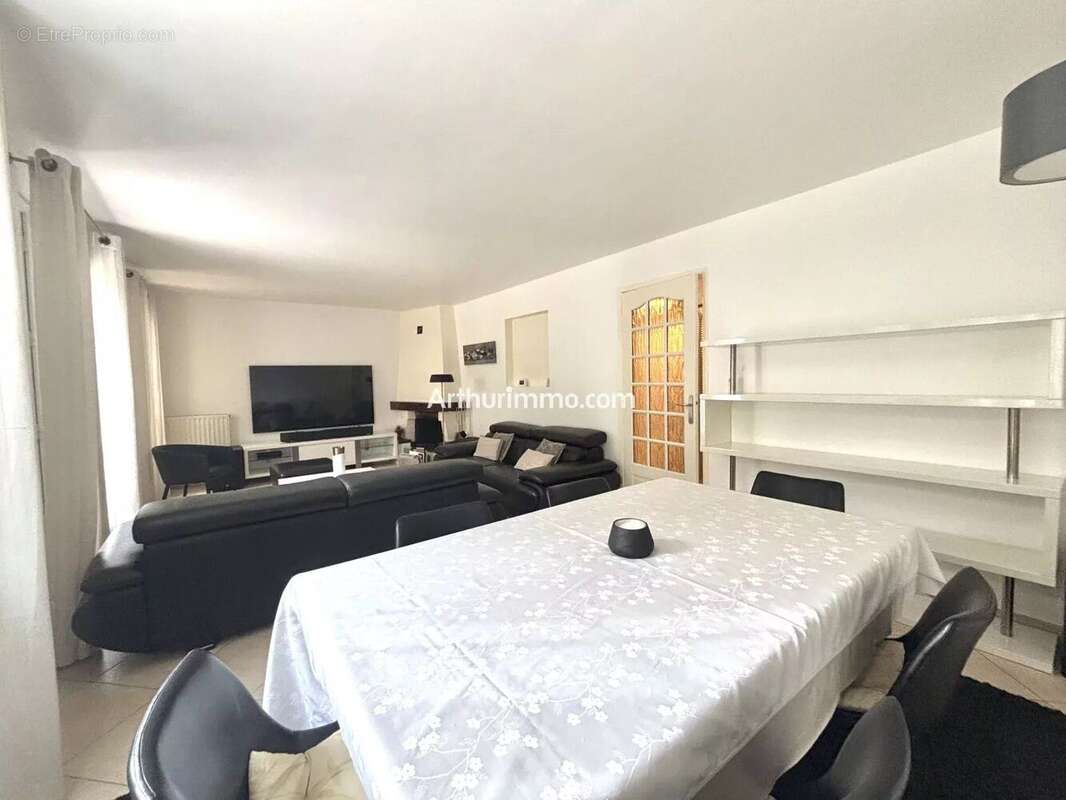 Maison à SUCY-EN-BRIE