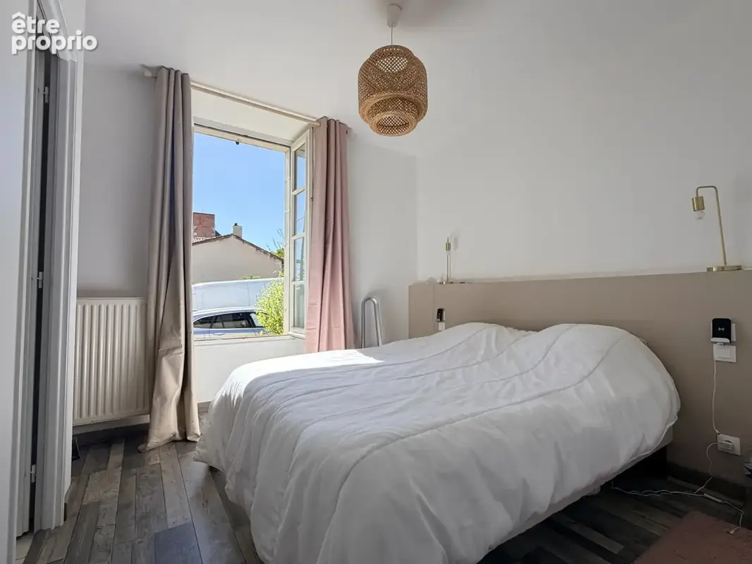 Maison 193m2 - 3 chambres - Bourg de Jaunay-Marigny - photo 6