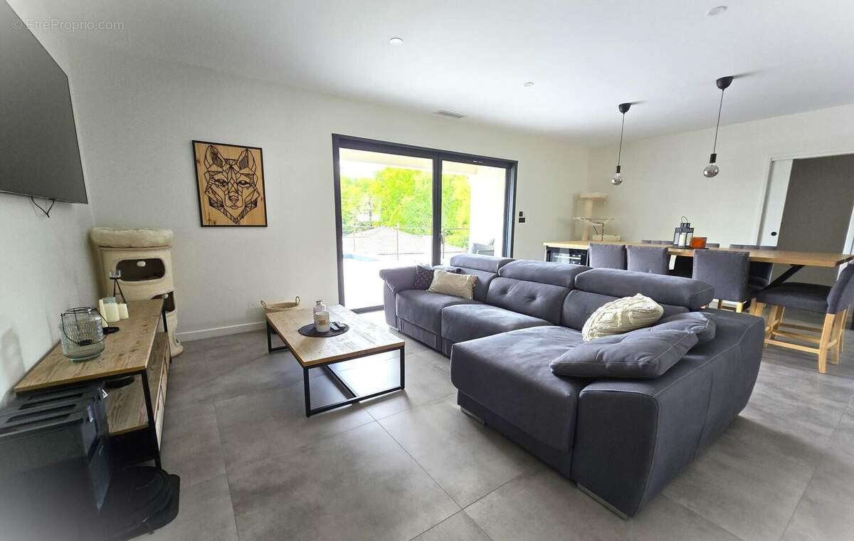 Maison 160 m² à Escosse  - photo 3