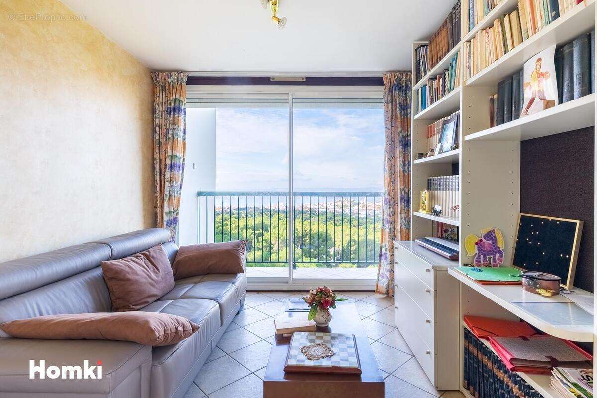 Appartement à MARSEILLE-8E