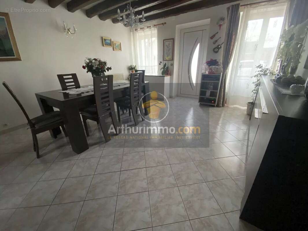Appartement à TOURNAN-EN-BRIE