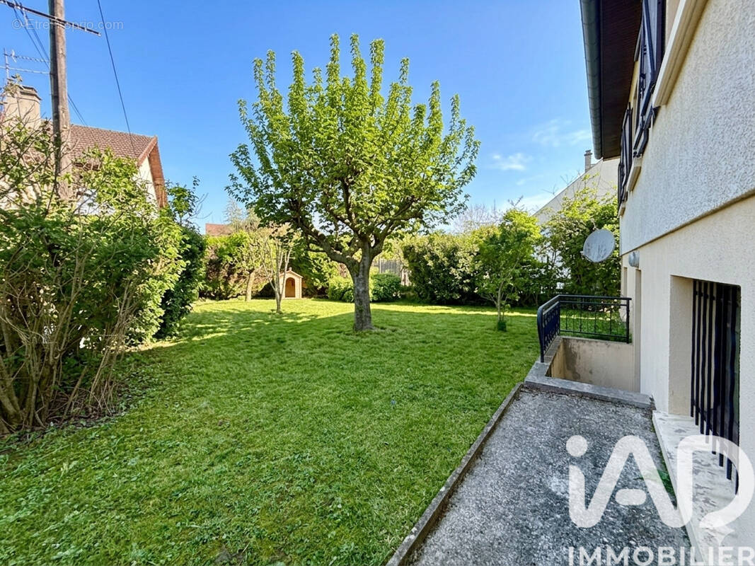 Photo 1 - Maison à VIGNEUX-SUR-SEINE