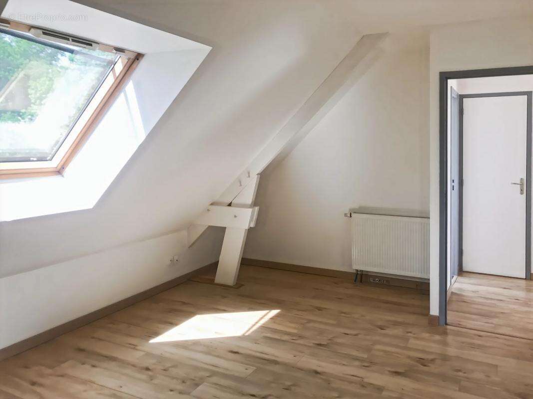 Maison à SAINT-LUBIN-DES-JONCHERETS