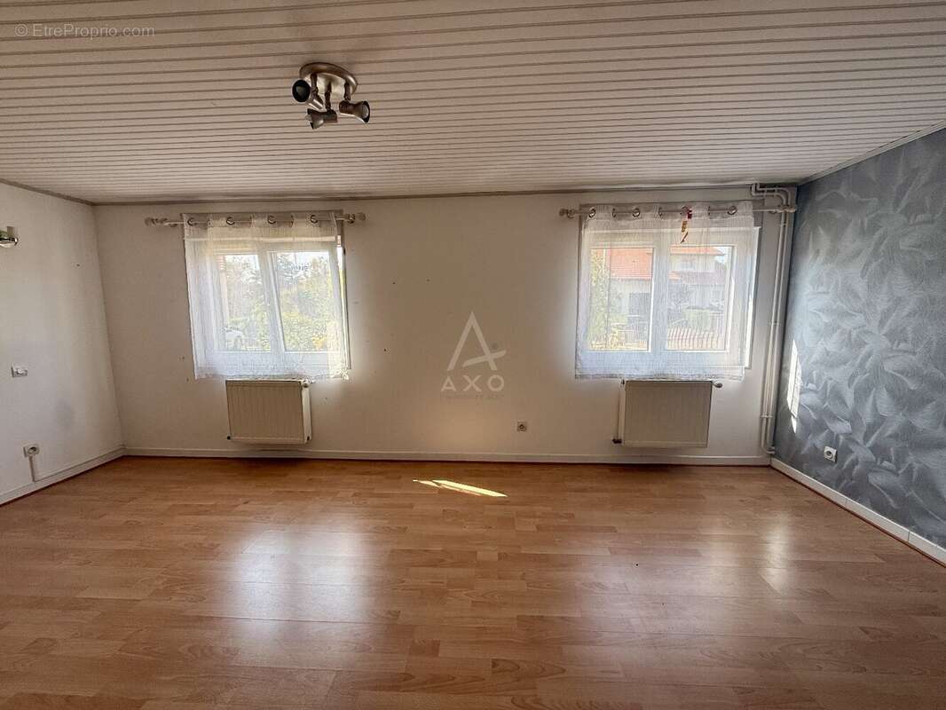 Exclusivité // maison individuelle // 122 m2 // 4 chambres // bureau avec accès indépendant // jardin // garage - photo 6
