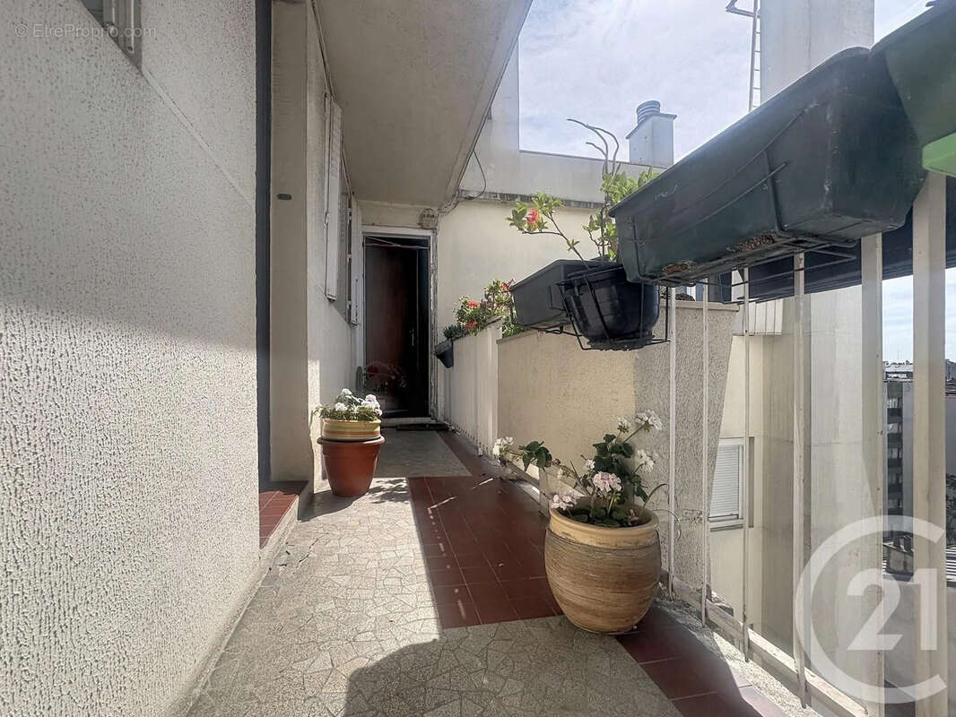 Appartement à PARIS-20E