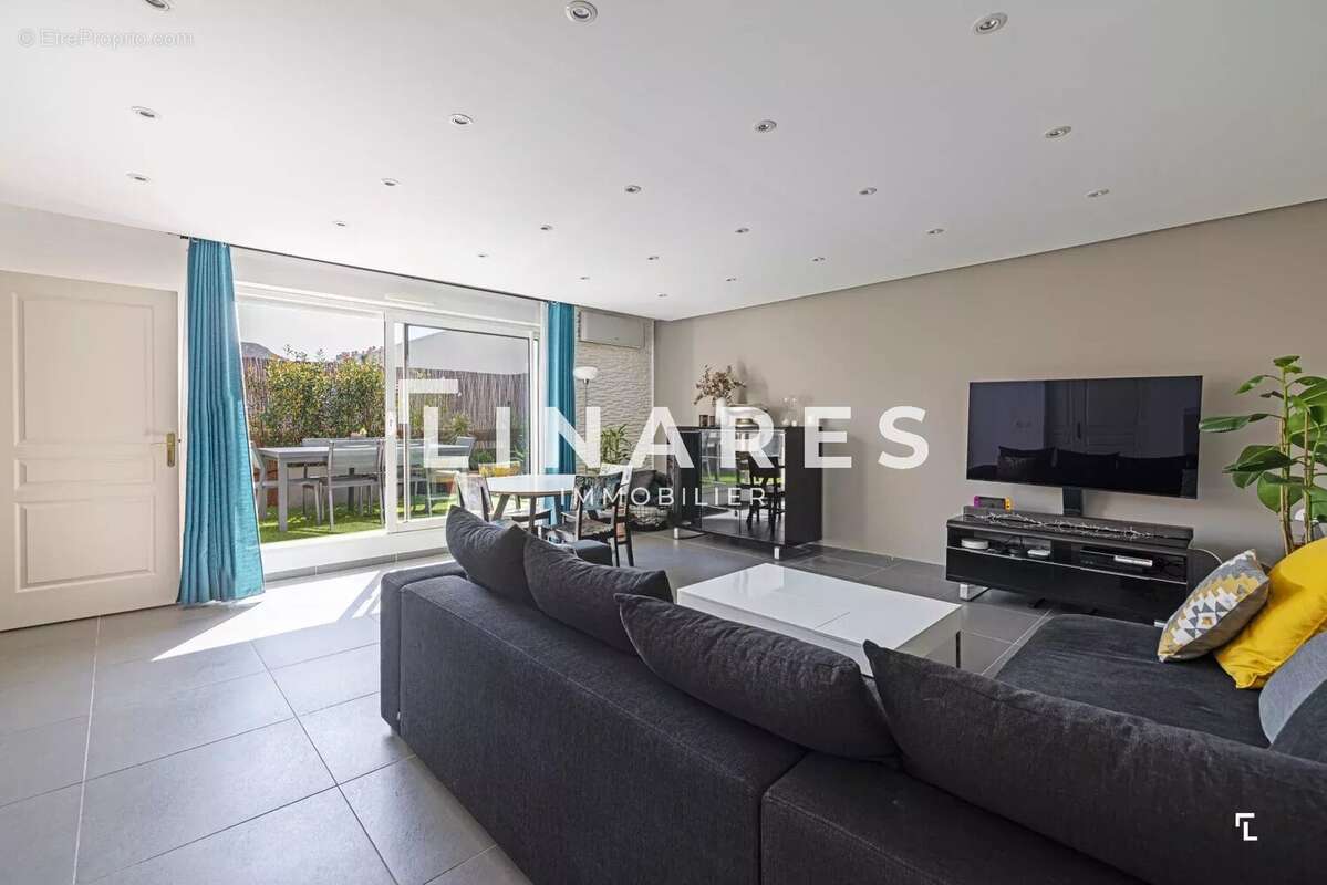 Appartement à MARSEILLE-9E