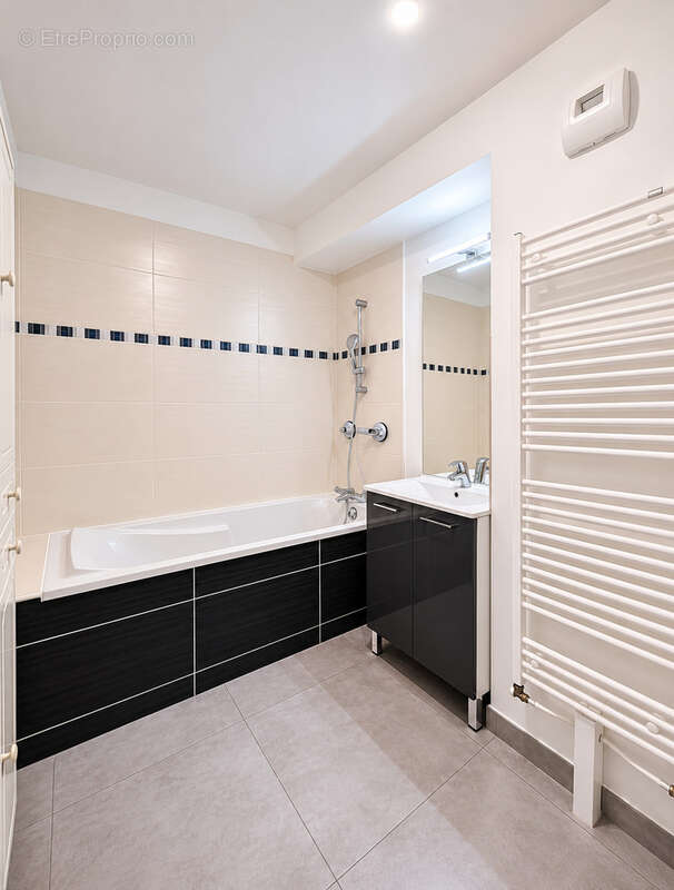 Appartement à COMBS-LA-VILLE