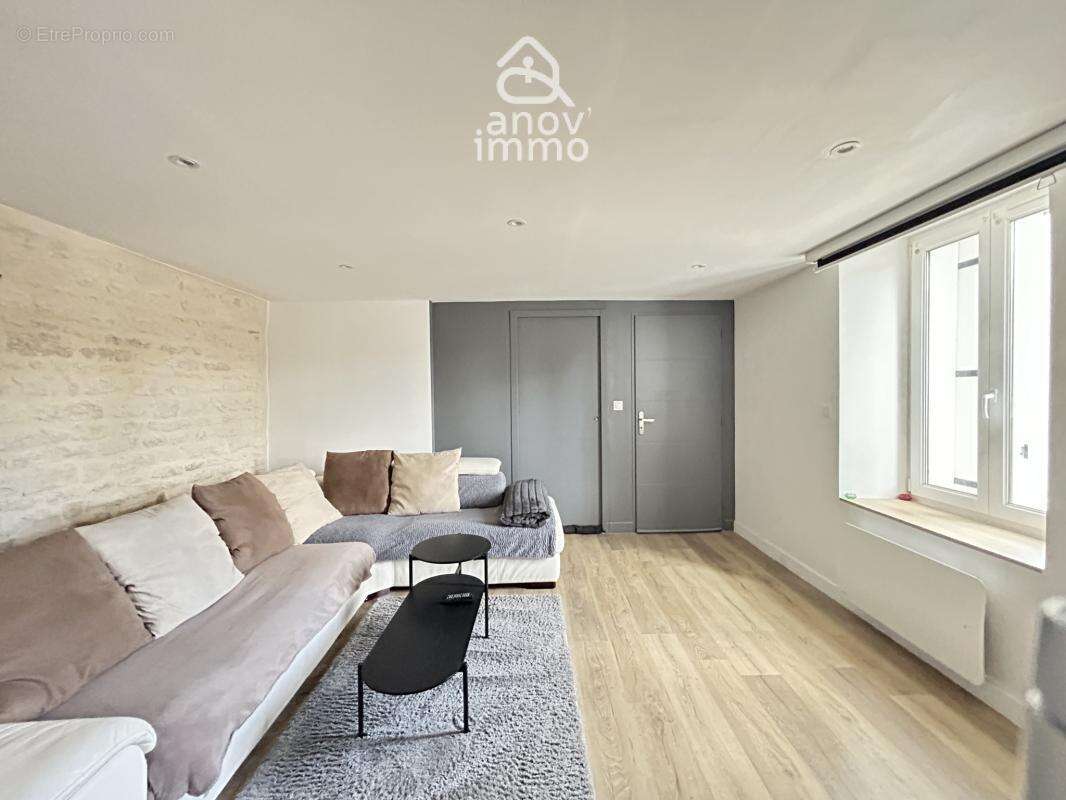 MARSAC 13kms d'Angoulême, Ferme charentaise (190m2 hab.) et - photo 3