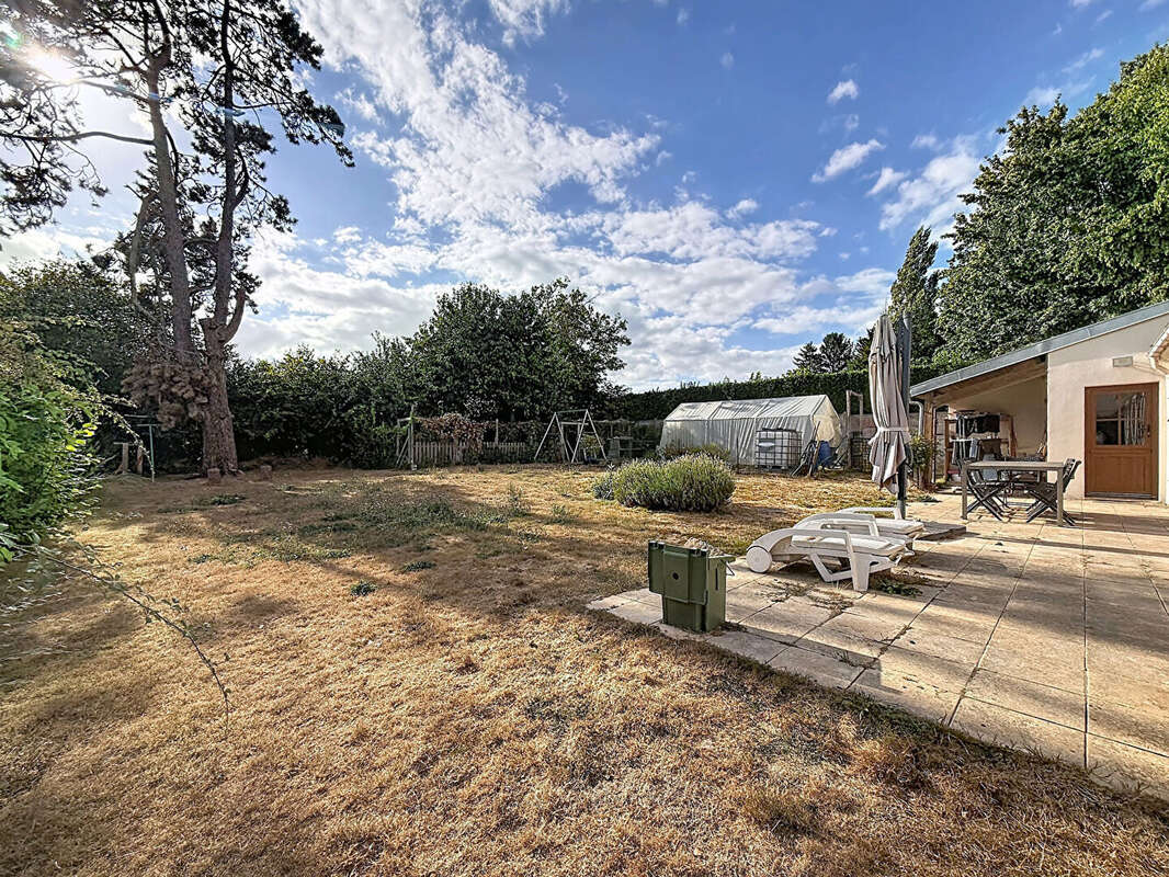 PLAIN PIED ! 4 chambres ! - photo 3