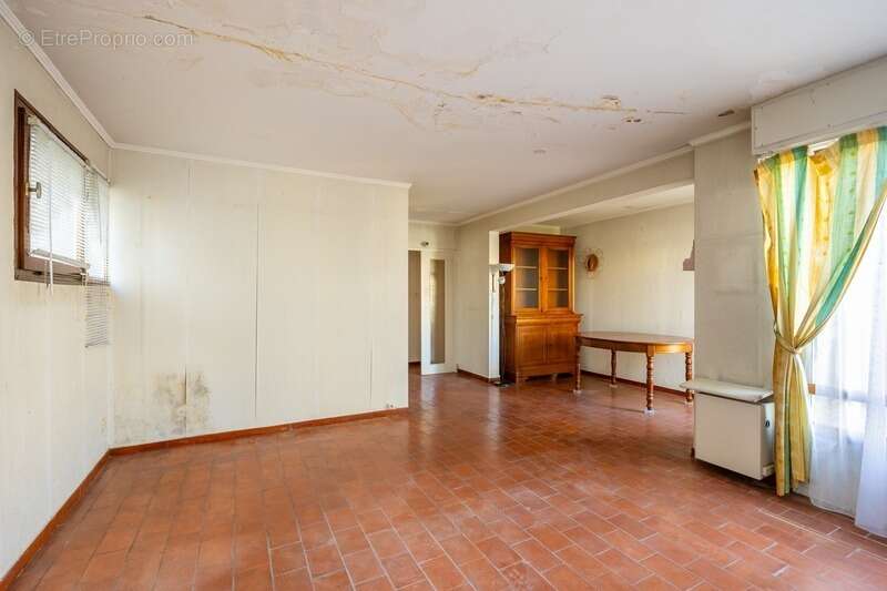 Appartement à MARSEILLE-11E