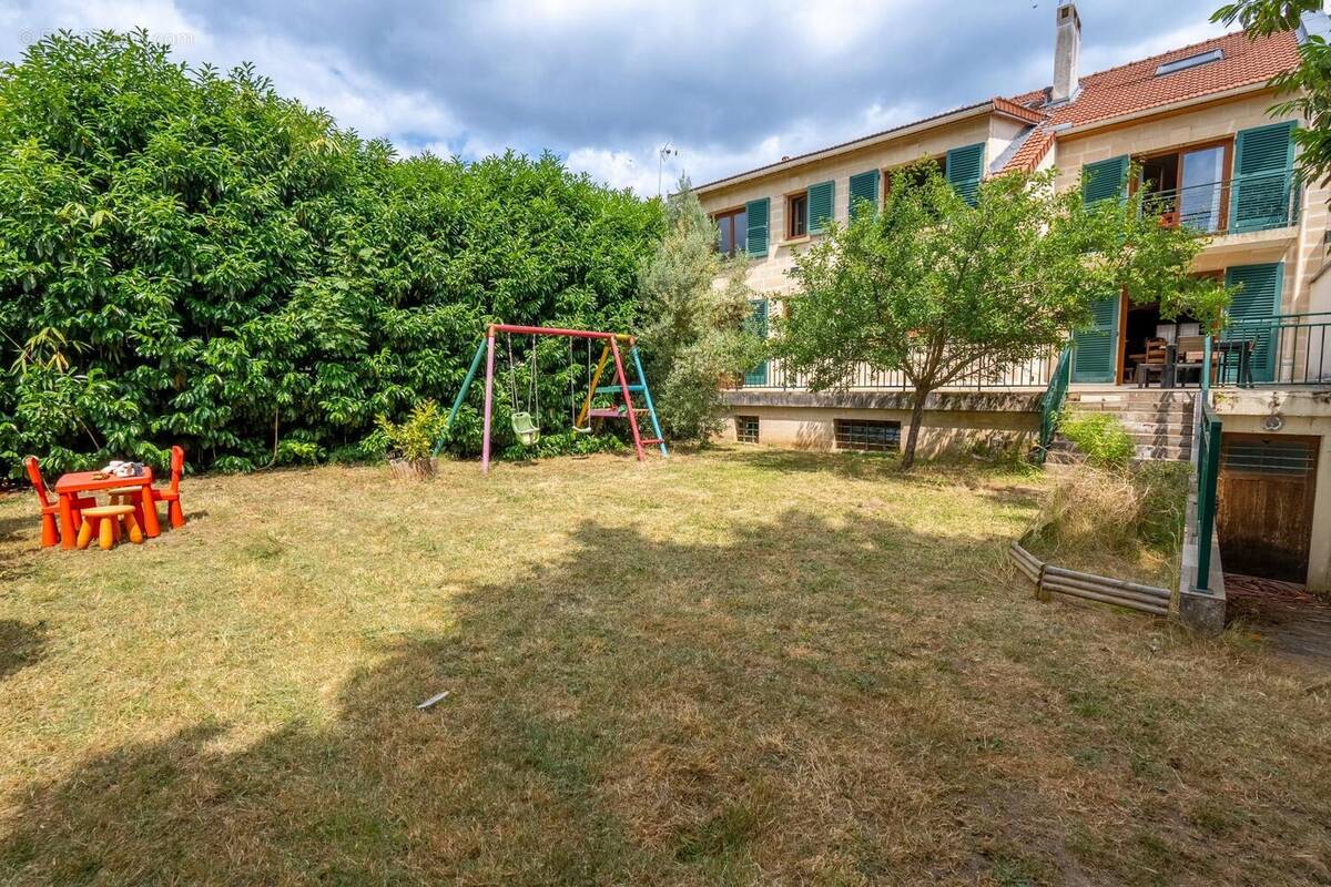 Photo 1 - Maison à SAINT-MAUR-DES-FOSSES