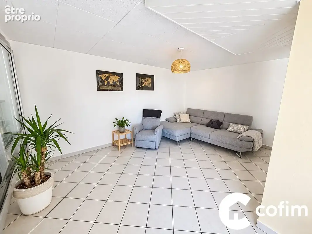 Appartement 3 pièces 73 m² à vendre à Mourenx (64150) - photo 2