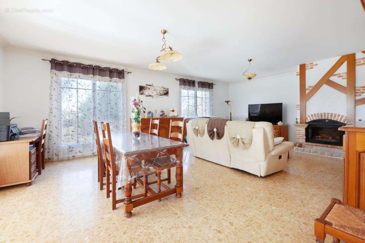 Maison à SAINT-MAURICE-SUR-ADOUR