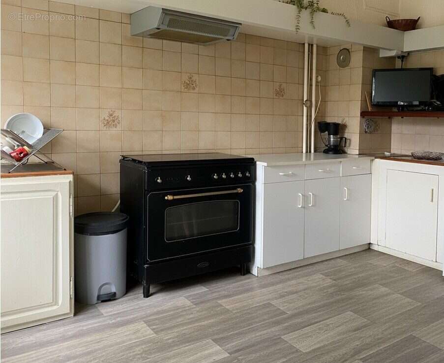 Maison à NEUVIC-ENTIER