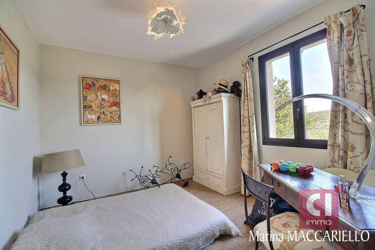 Maison à ESPARRON-DE-VERDON
