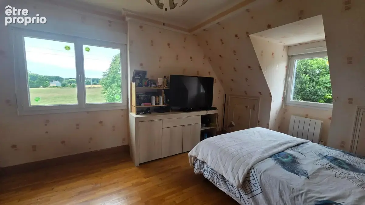 Tonquédec Néo Bretonne sur sous sol total avec dépendance de 70m². - photo 8