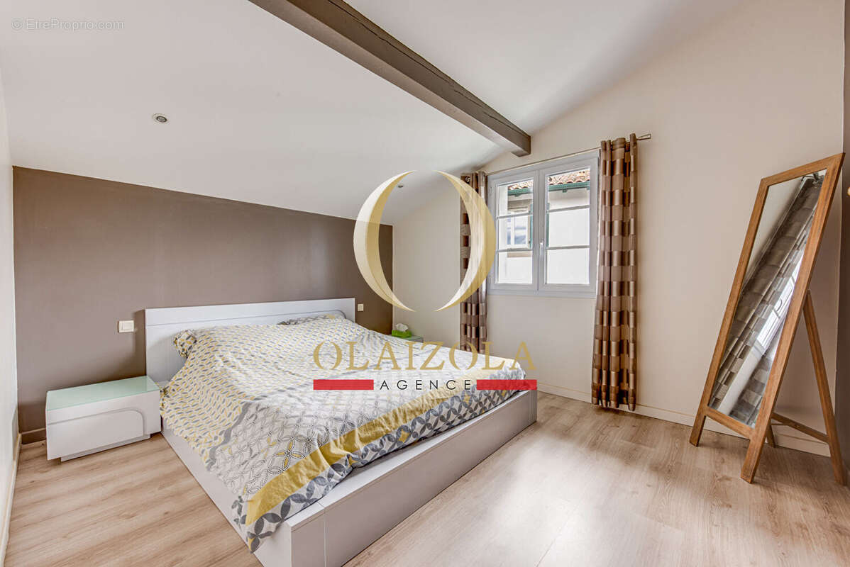 Maison à SAINT-PEE-SUR-NIVELLE