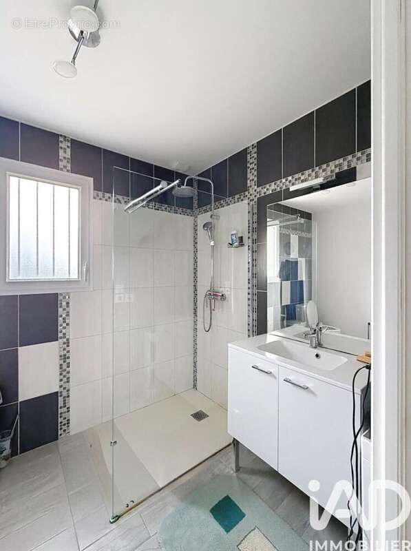 Photo 8 - Maison à SAINT-SAUVEUR-D'AUNIS