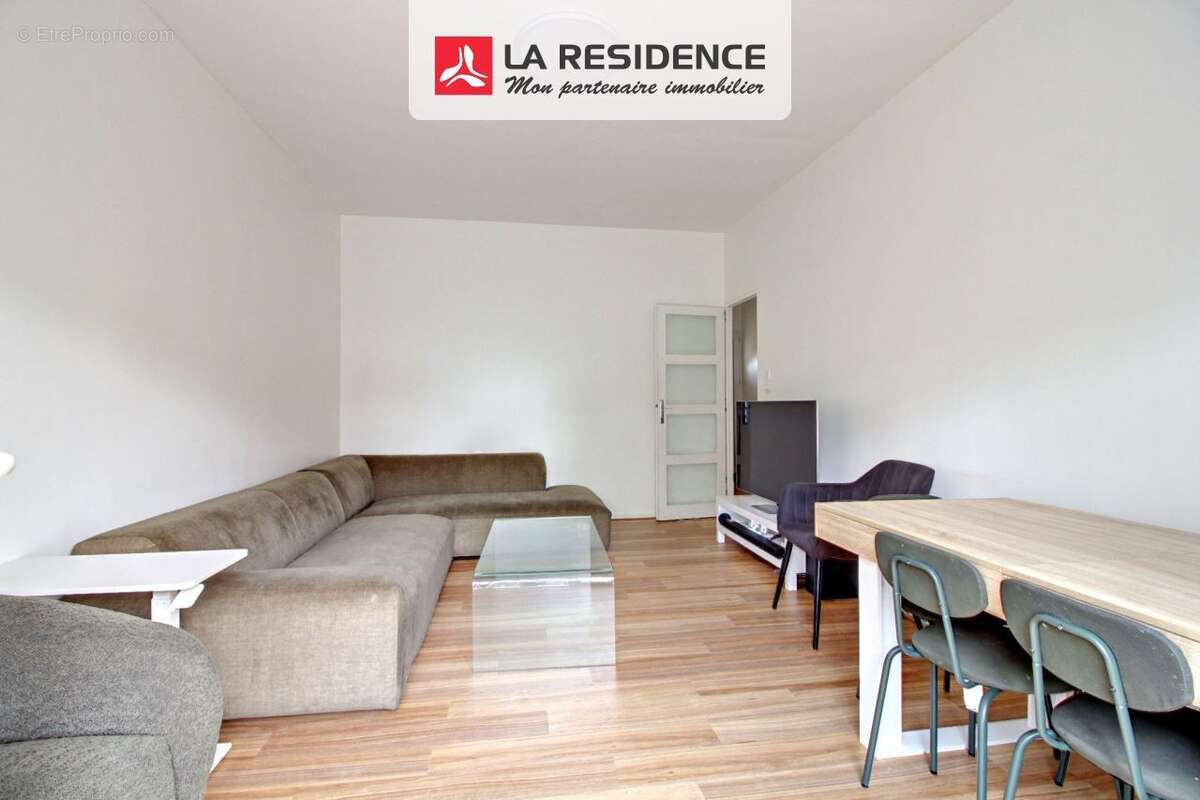 Maison à LES MUREAUX