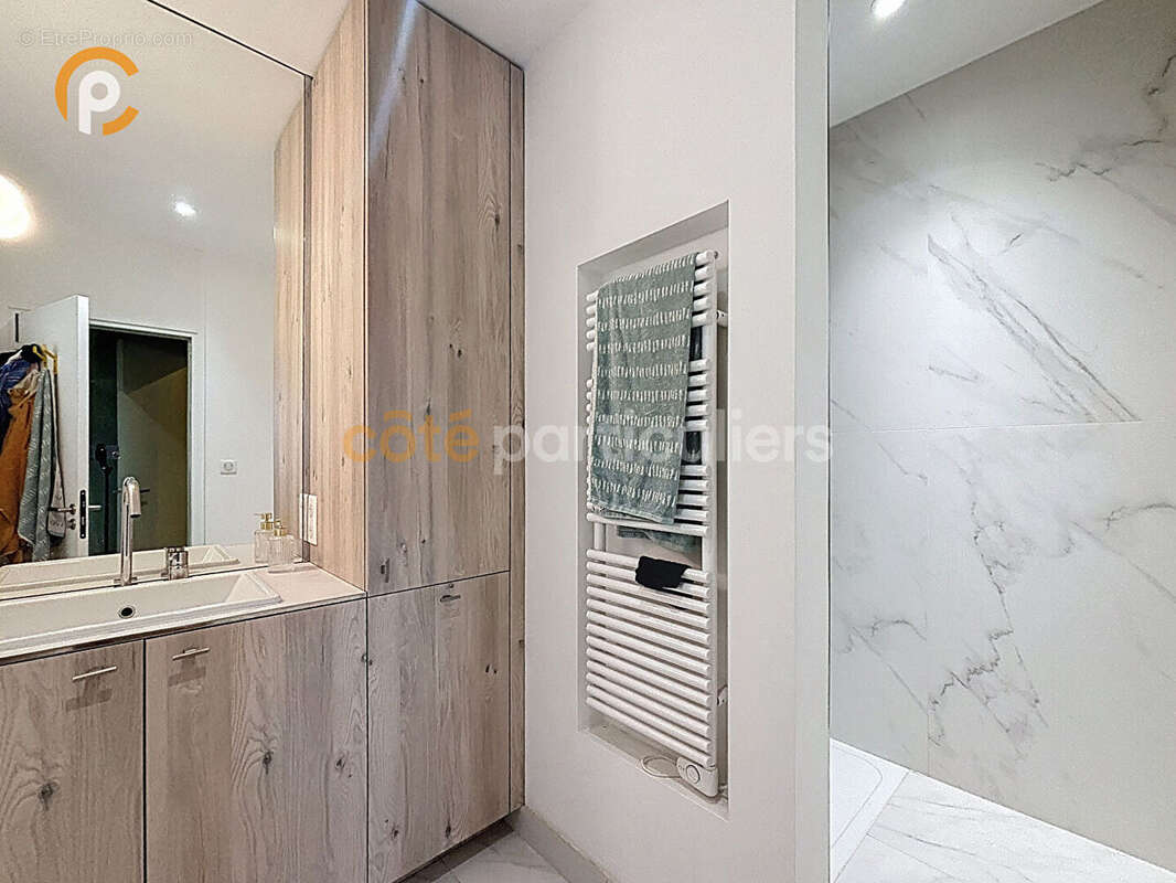 Appartement à PARIS-12E