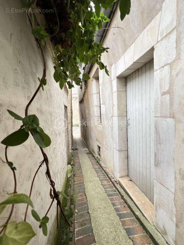 Maison à SAINT-BRIS-LE-VINEUX