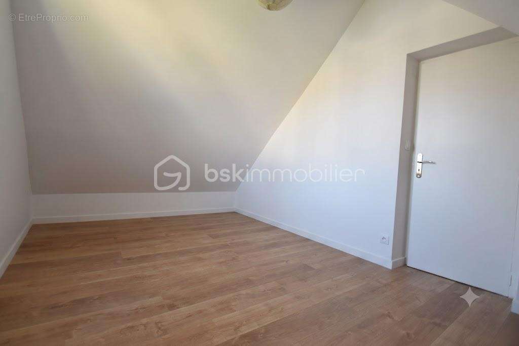 Superbe longère de caractère avec dépendances et fort potentiel - photo 23