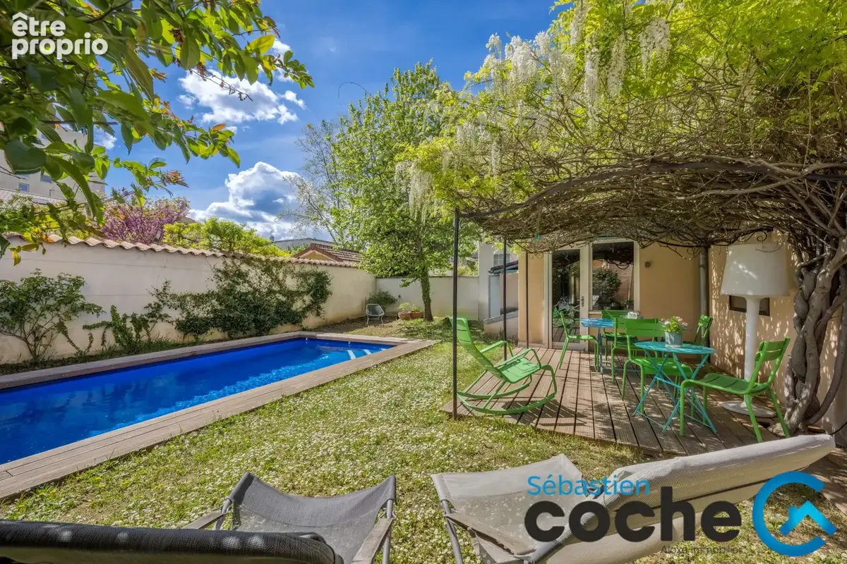 Exclusivité Lyon 3 Montchat, maison familiale face au parc Bazin - photo 2