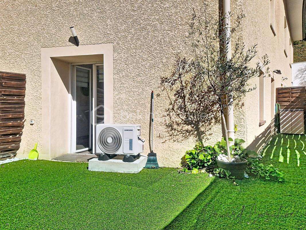 Appartement à POISAT